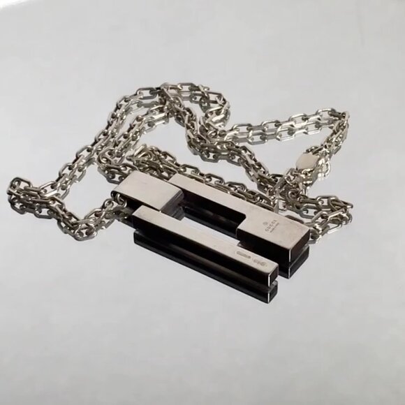 Authentic Gucci Rectangular G Pendant Necklace Sterling Silver 18 in - Picture 1 of 8